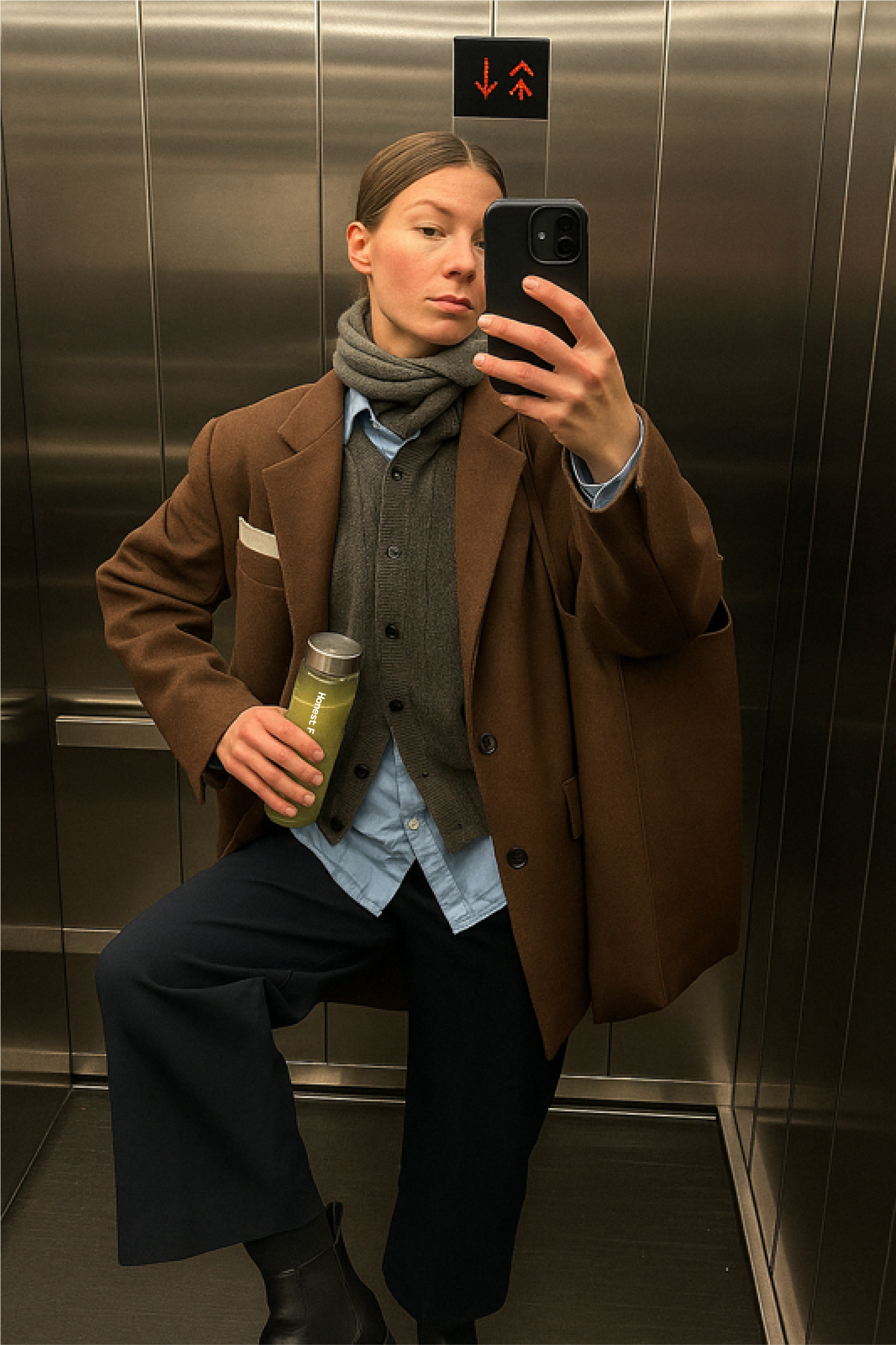 Alt image